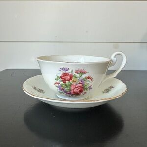 Fine Bone China made in England Tea Cup